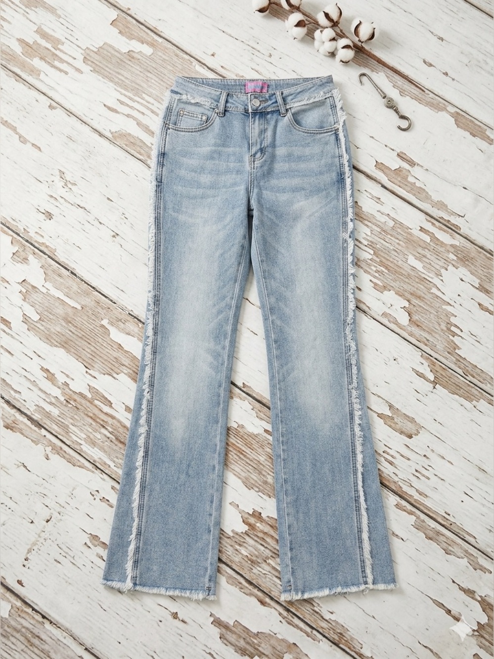 Edikted Frayed Seam Washed Flare Jeans Light Blue Low Rise Stretchy W25XL32 Y2K